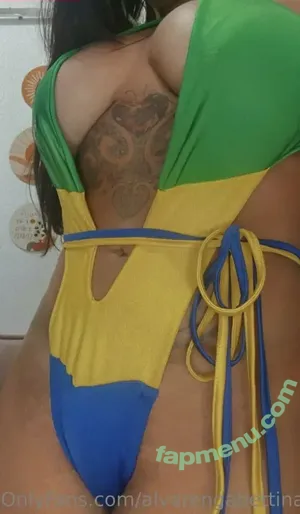 Bettina Alvarenga / alvarengabettina nude photo #0002
