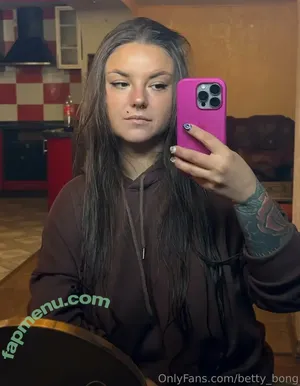 betty_bong / bettybong96 nude photo #0024