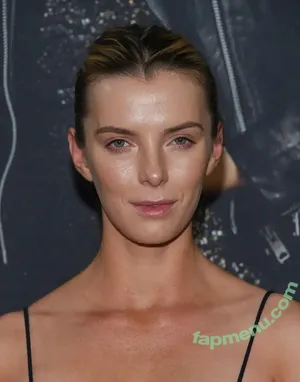 Betty Gilpin / voldemortbarbieclown nude photo #0212