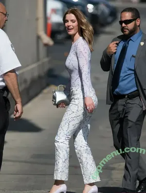 Betty Gilpin / voldemortbarbieclown nude photo #0239