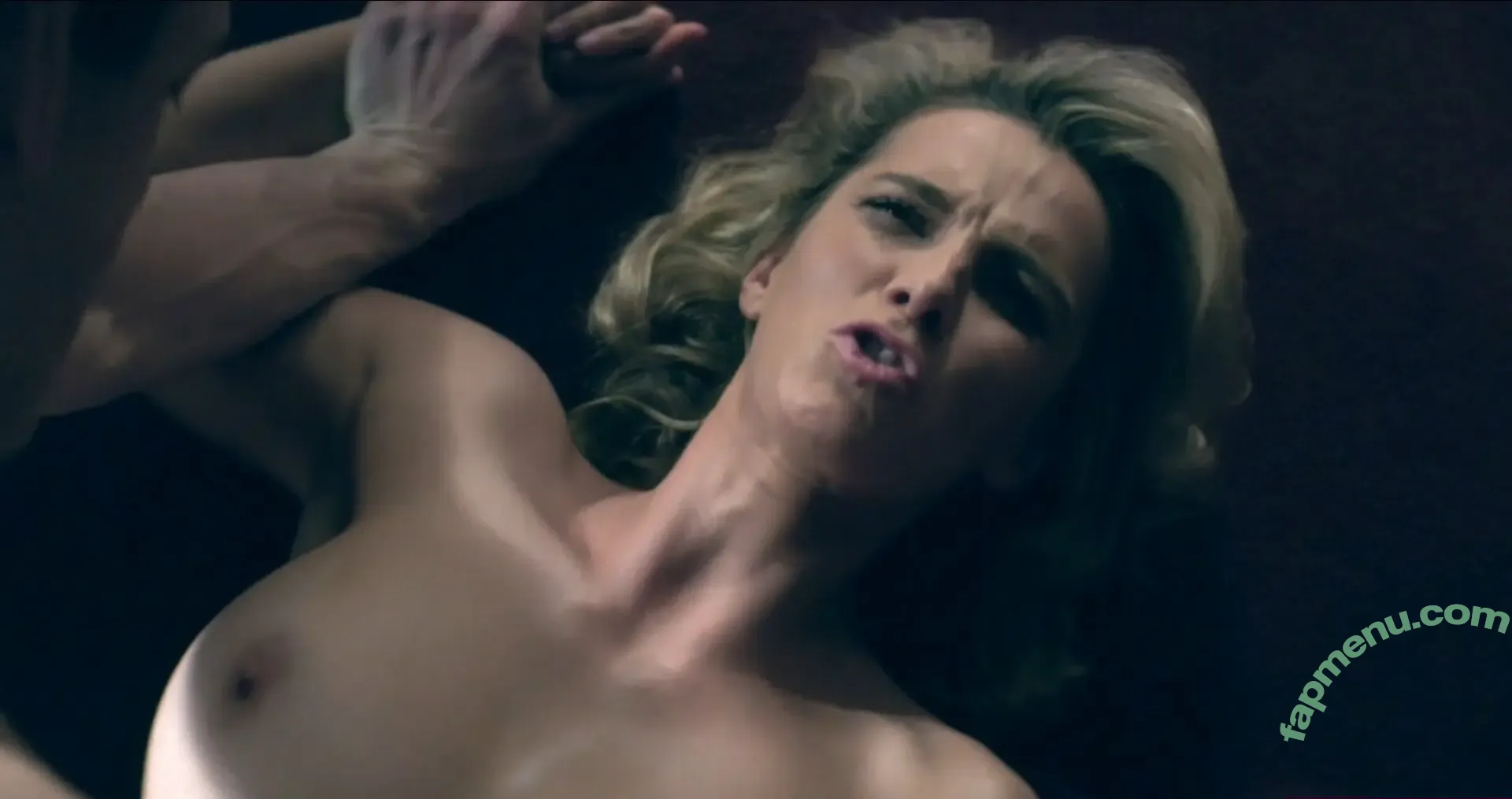 Betty Gilpin nude photo #0205 (voldemortbarbieclown)