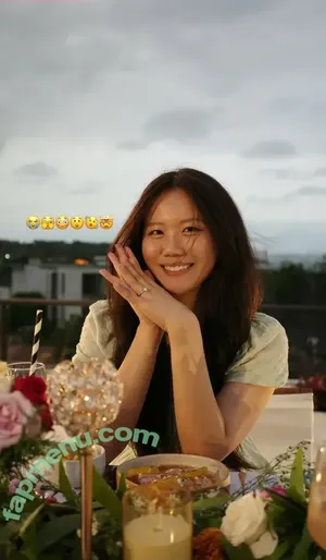 beverlyloh nude photo #0088