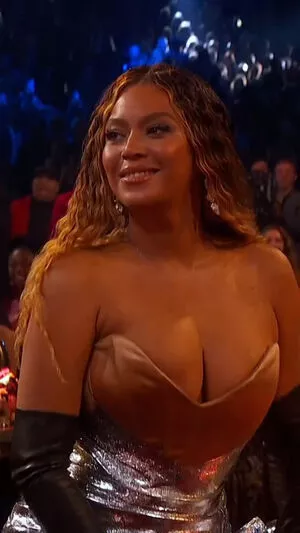 Beyonce / Beyoncé nude photo #1177