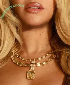 Beyonce / beyoncenavago nude photo #1492