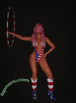 Beyonce / beyoncenavago nude photo #1502