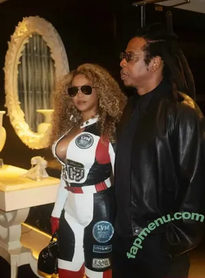 Beyonce / beyoncenavago nude photo #1543