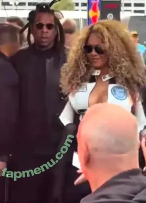 Beyonce / beyoncenavago nude photo #1552