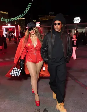 Beyonce / beyoncenavago nude photo #1566