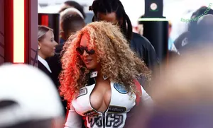 Beyonce / beyoncenavago nude photo #1571