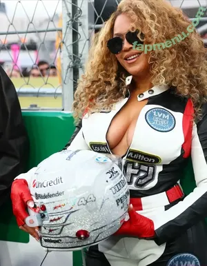 Beyonce / beyoncenavago nude photo #1586