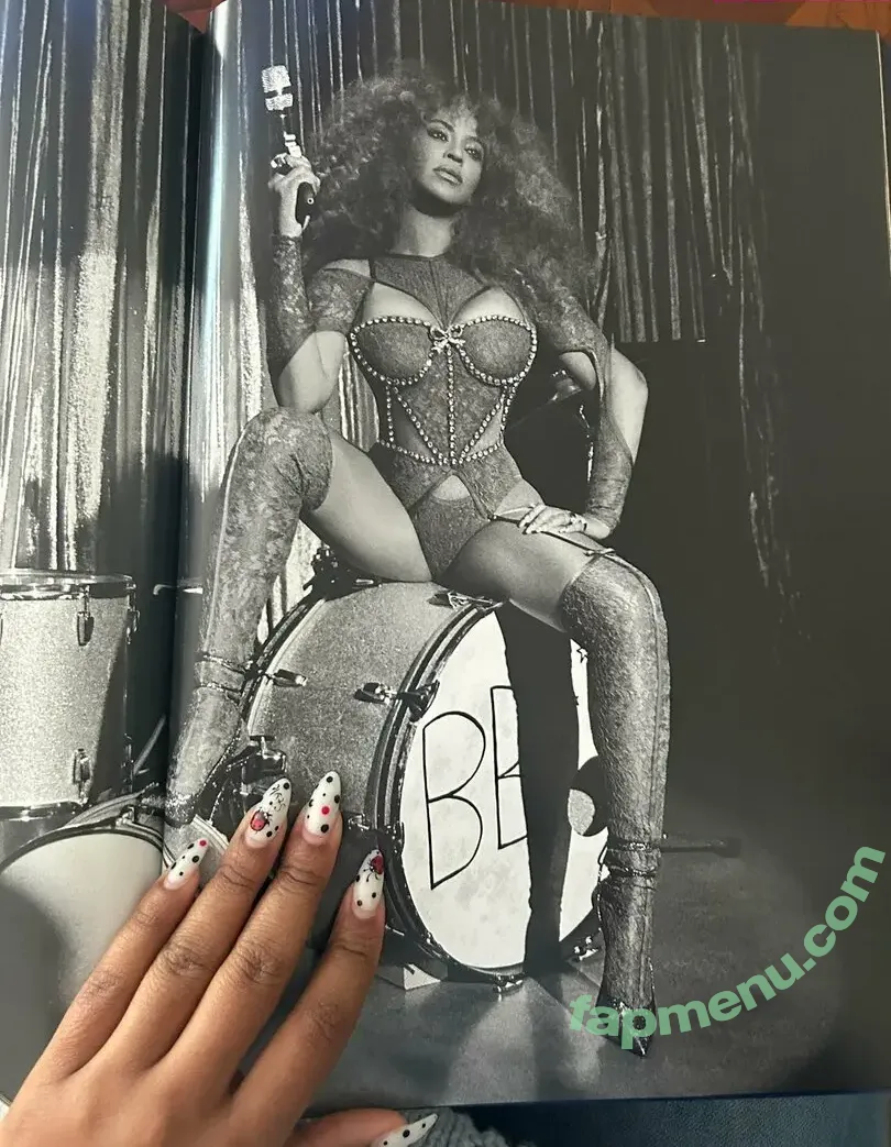 Beyonce nude photo #1305 (Beyoncé)