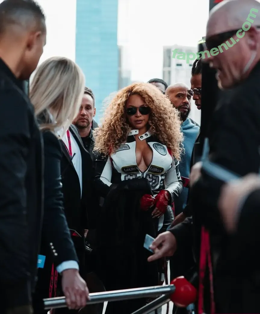 Beyonce nude photo #1596 (beyoncenavago)