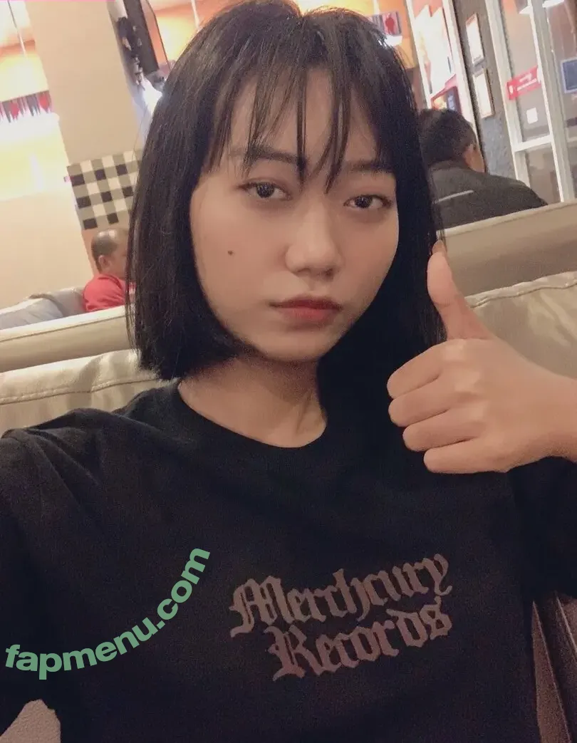 Beystown nude photo #0213 (Bebe Oliveira / beyystown)