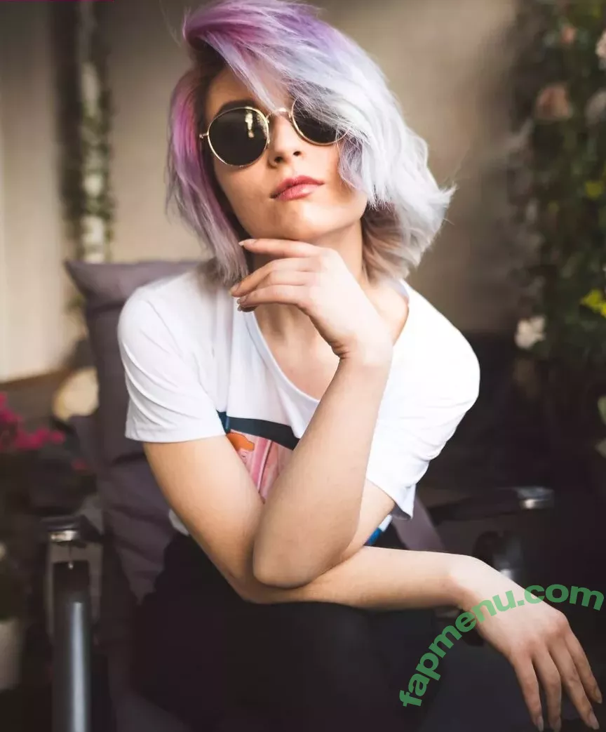 bgkatja nude photo #0058 (katjakrasavice)