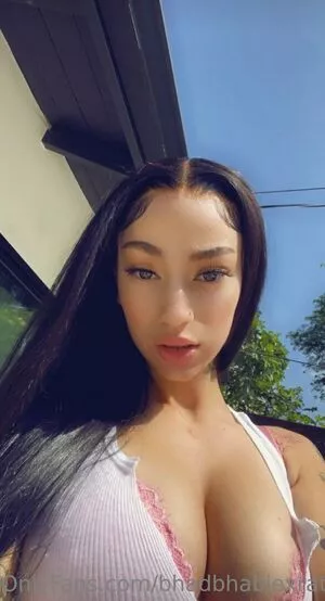 bhadbhabiexrated / bhadbhabie nude photo #0002