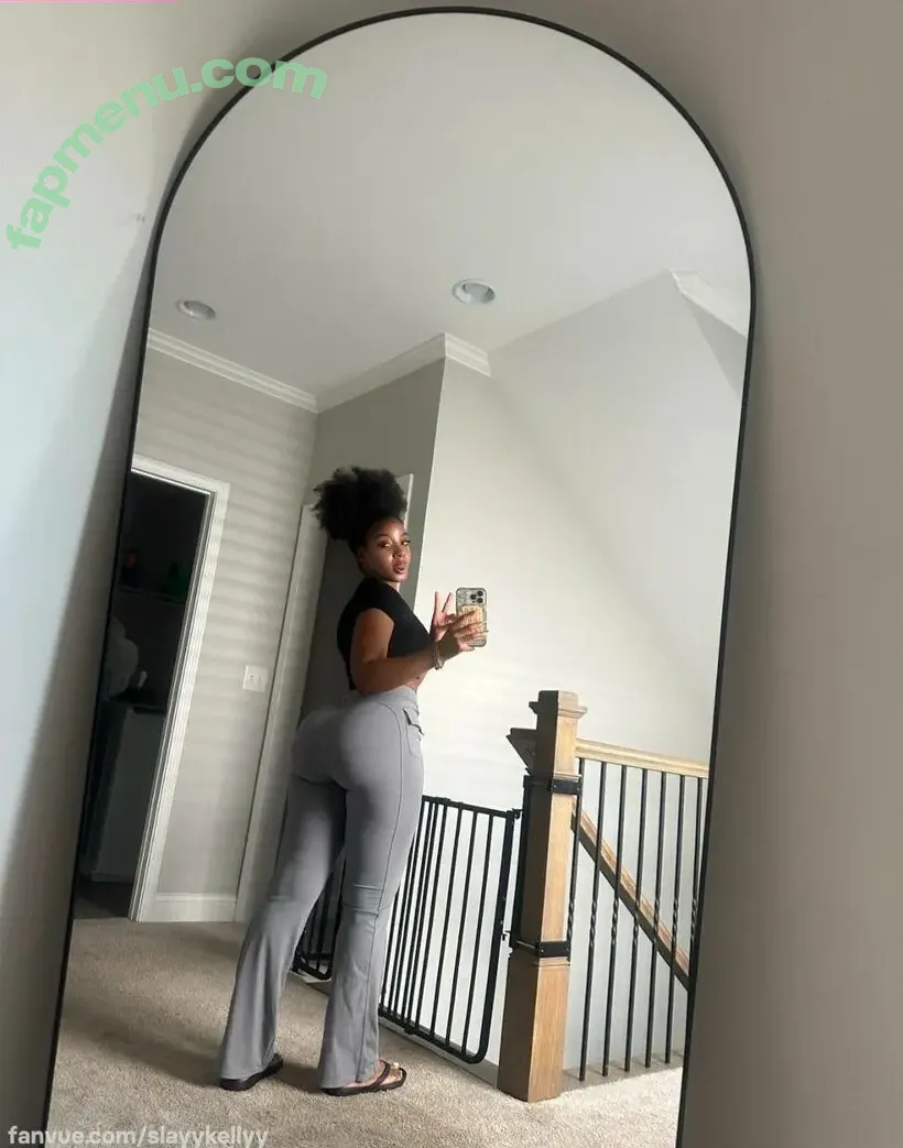 Bhadie.kelly nude photo #0004 (Pyt.kellyyy / Slayy.kellyy)