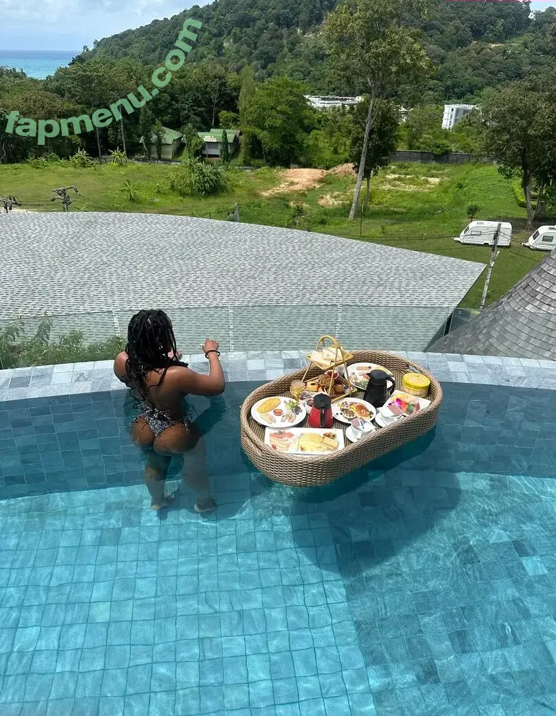 Bhadie.kelly nude photo #0023 (Pyt.kellyyy / Slayy.kellyy)