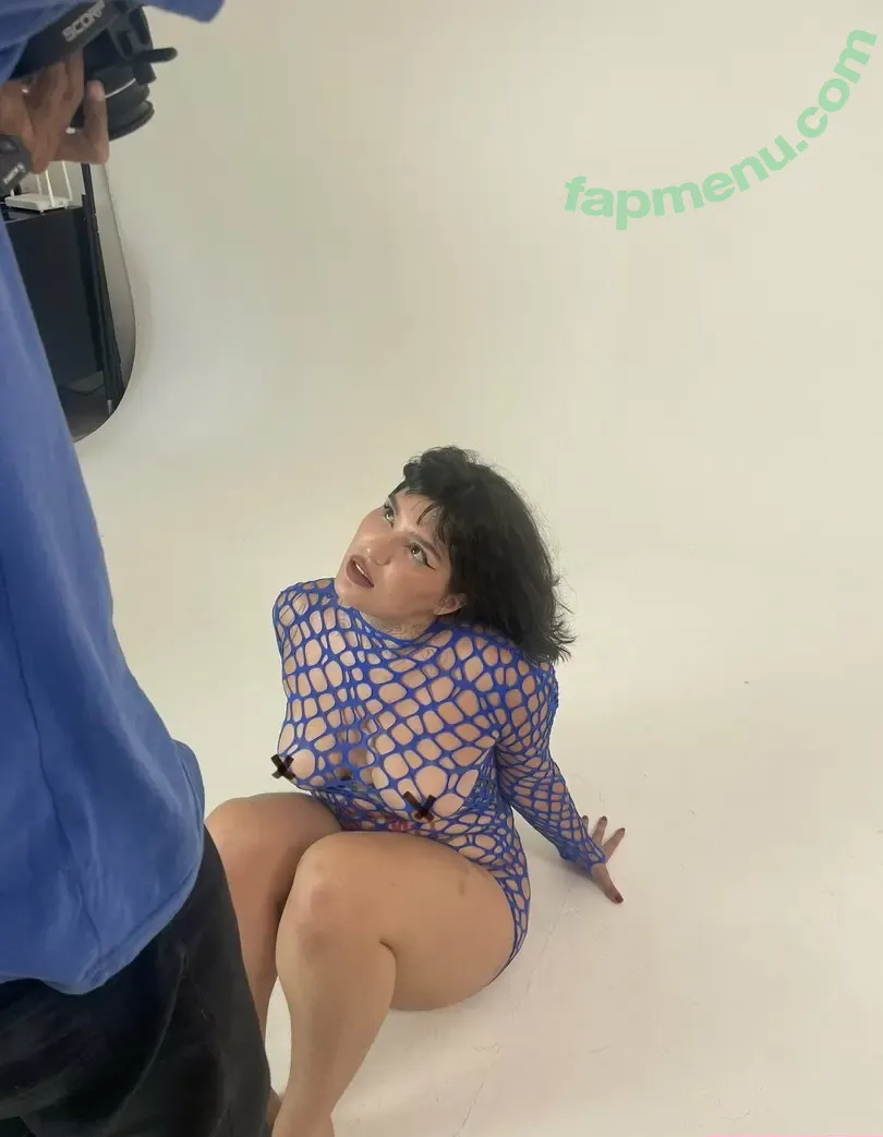 Bi0degradavel nude photo #0061 (biodegradavel)