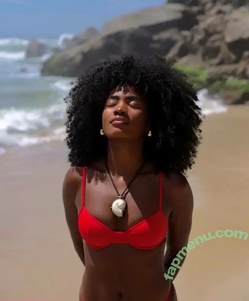 Bia Ben nude photo #0010 (biaben / imbiaben)