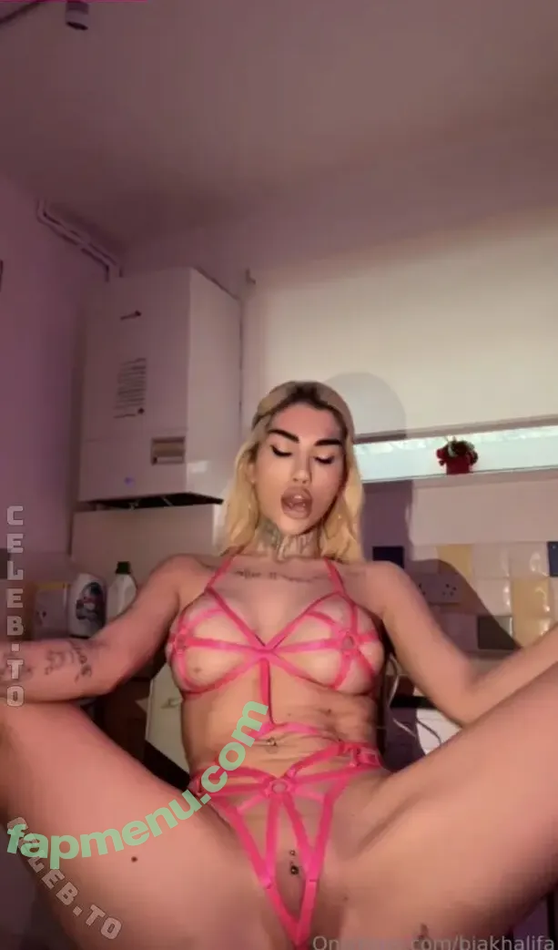 Bia Khalifa nude photo #0124 (bialegit / vetembia)