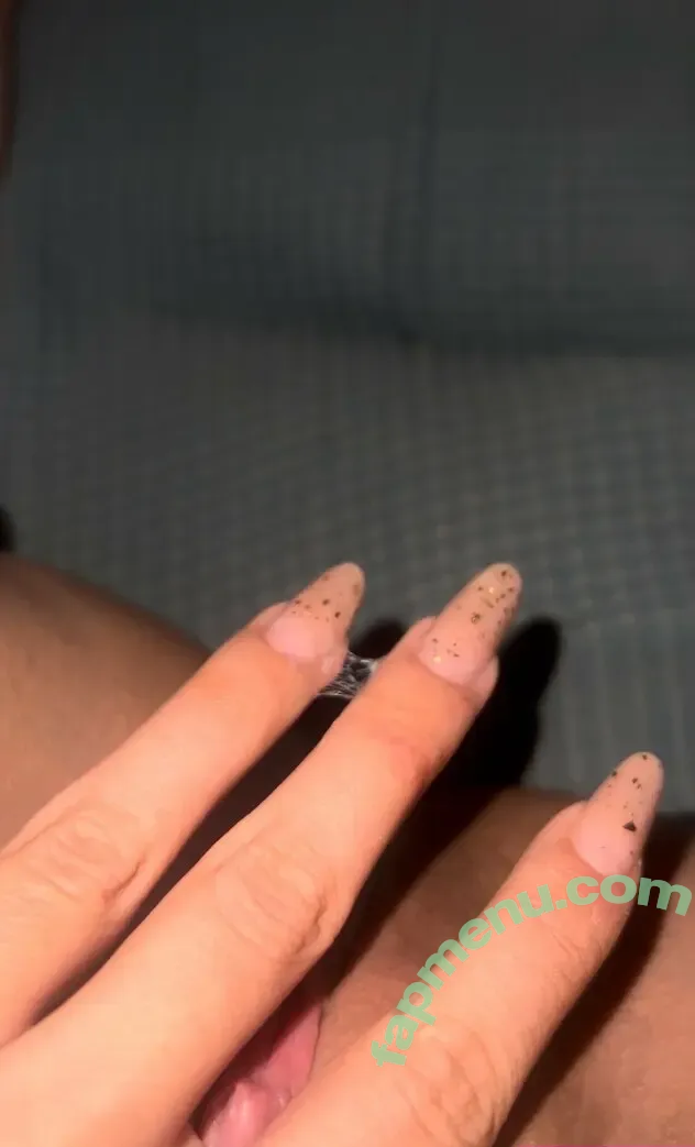 biakhalifa nude photo #0003 (biakhalifa)