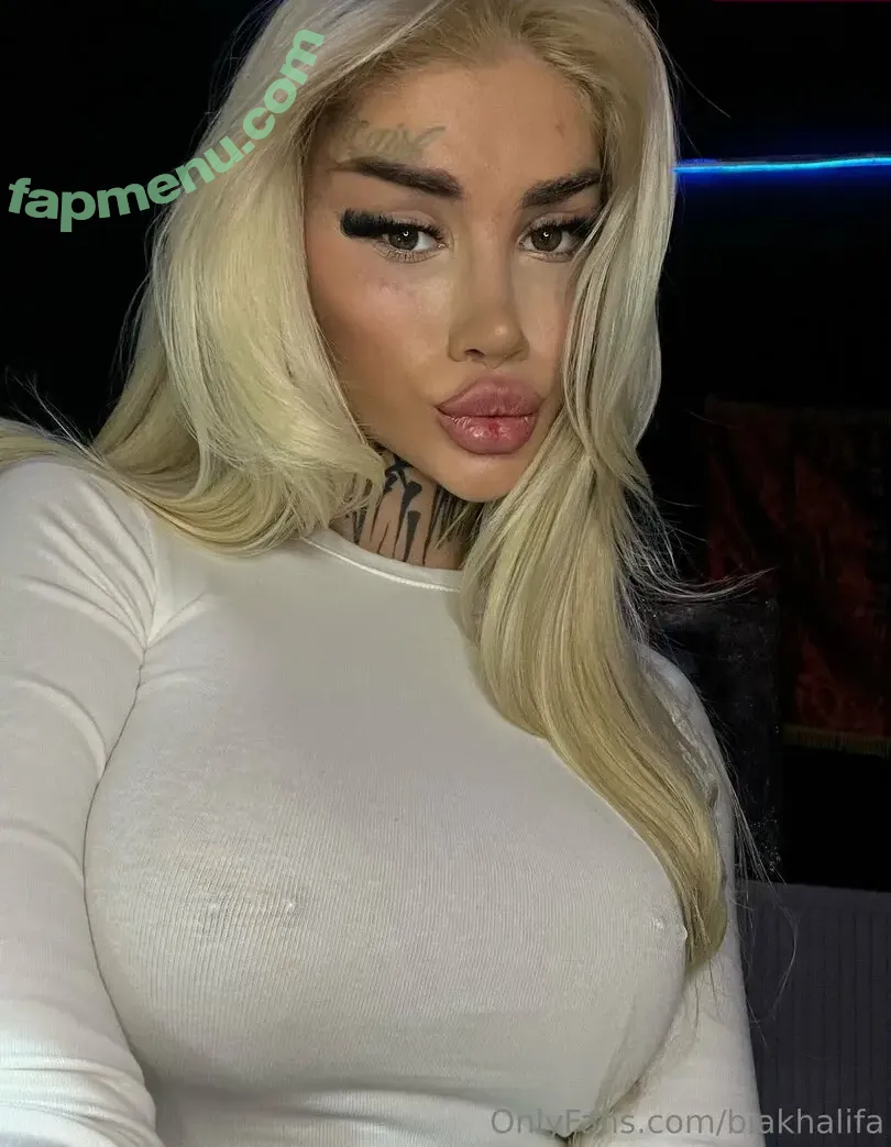 biakhalifa nude photo #0009 (biakhalifa)