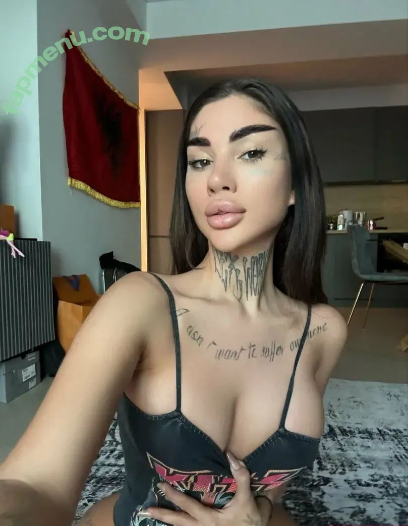 biakhalifa nude photo #0015 (biakhalifa)