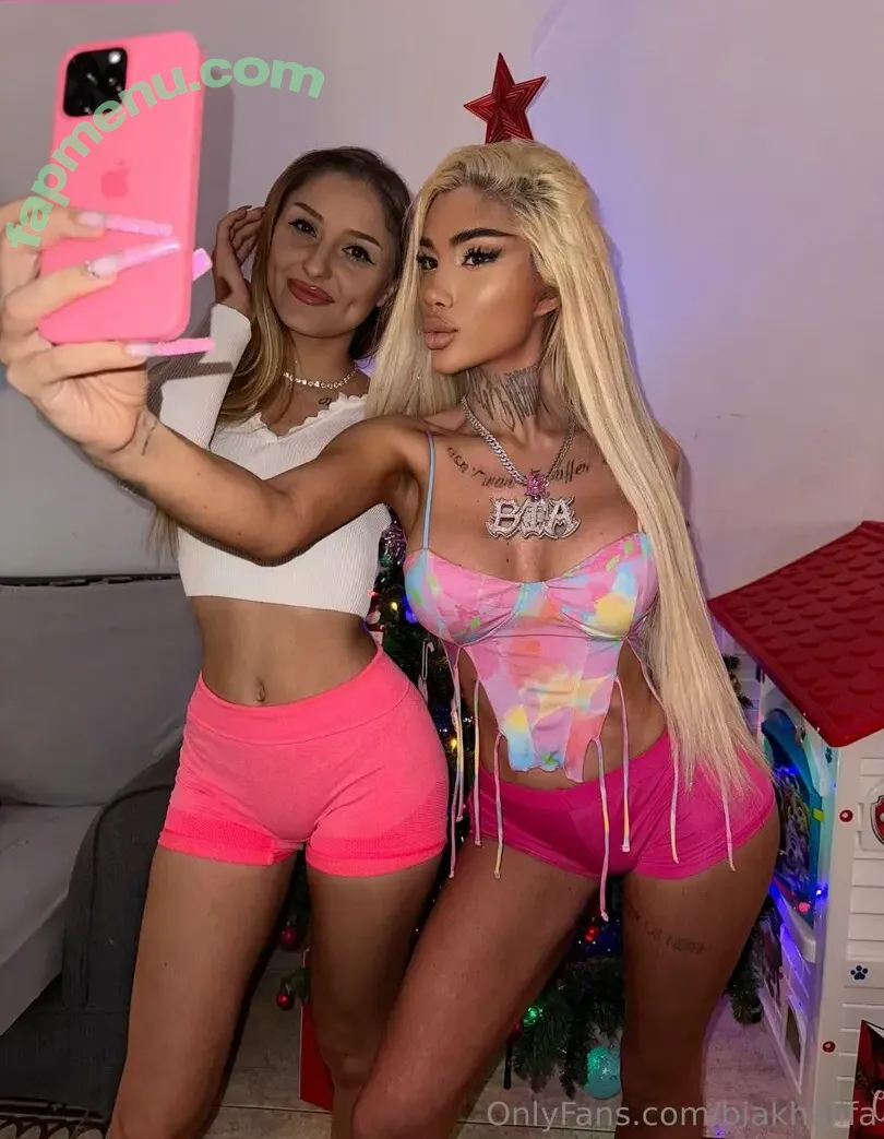 biakhalifa nude photo #0023 (biakhalifa)