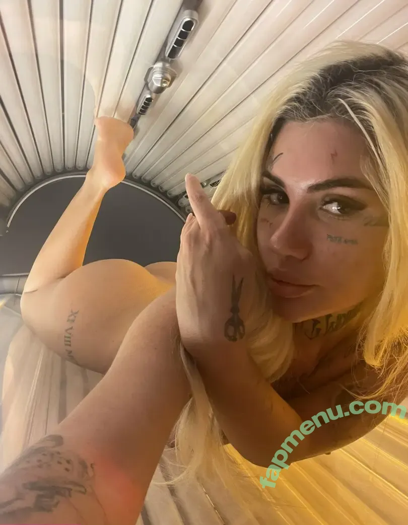 biakhalifa nude photo #0056 (biakhalifa)