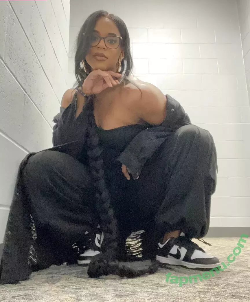 Bianca Belair nude photo #0215 (biancabelairwwe)