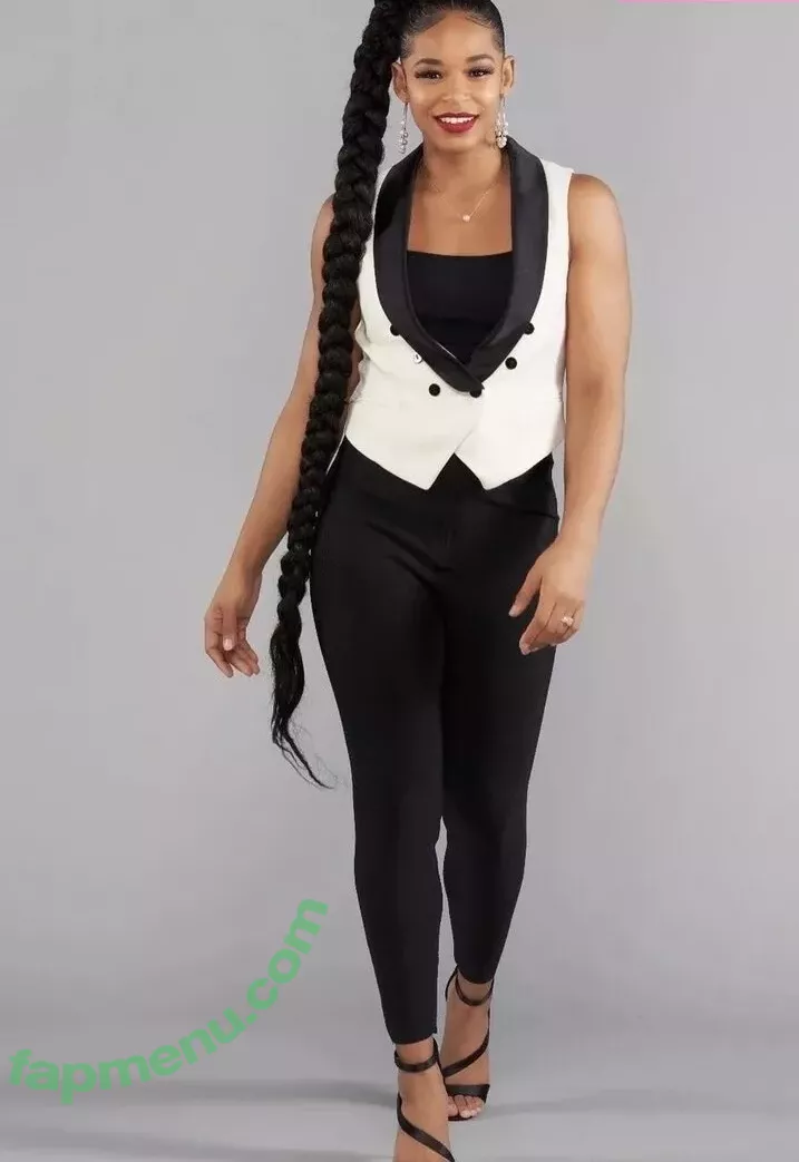 Bianca Belair nude photo #0366 (biancabelairwwe)