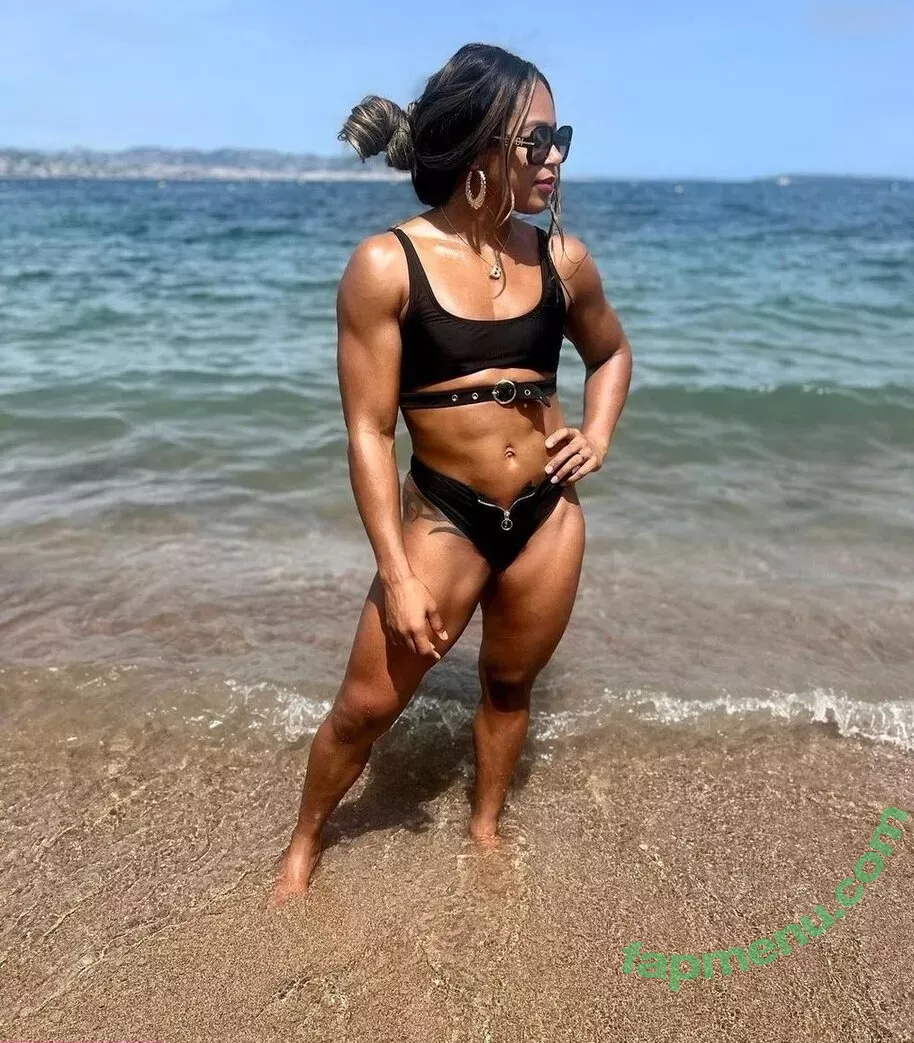Bianca Belair nude photo #0439 (biancabelairwwe)