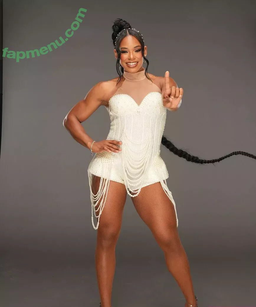 Bianca Belair nude photo #0459 (biancabelairwwe)