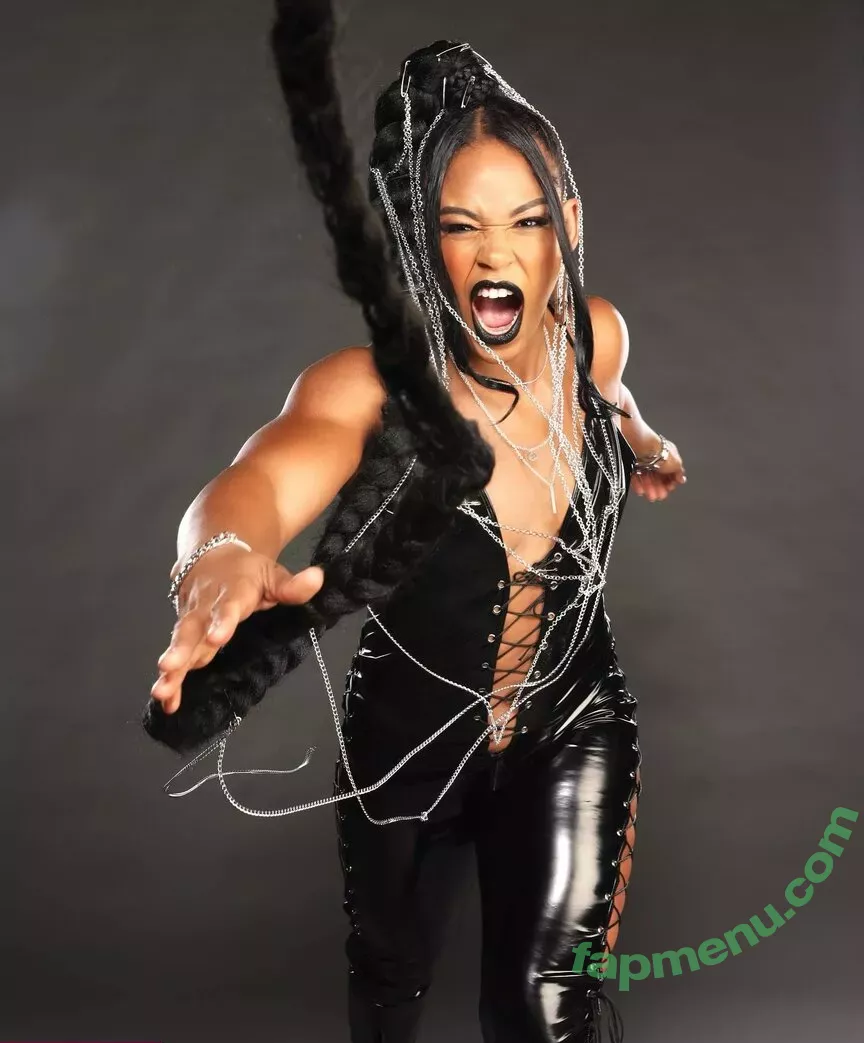 Bianca Belair nude photo #0492 (biancabelairwwe)