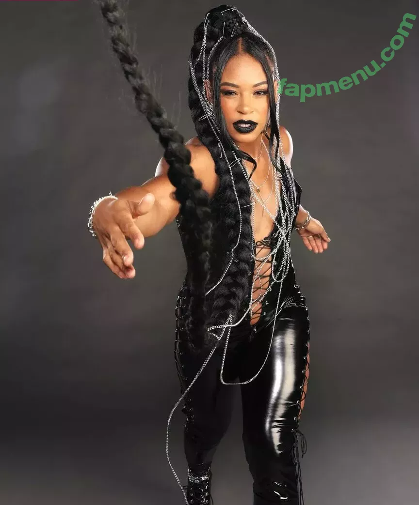 Bianca Belair nude photo #0496 (biancabelairwwe)