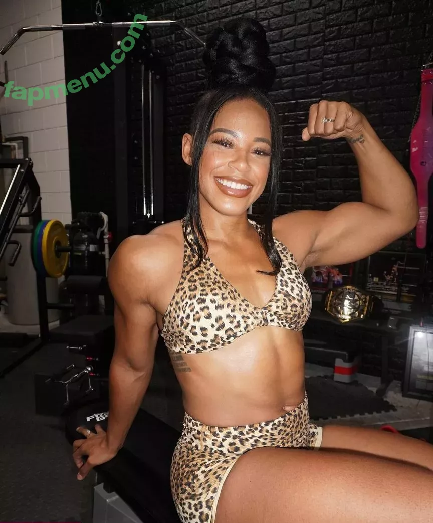 Bianca Belair nude photo #0559 (biancabelairwwe)