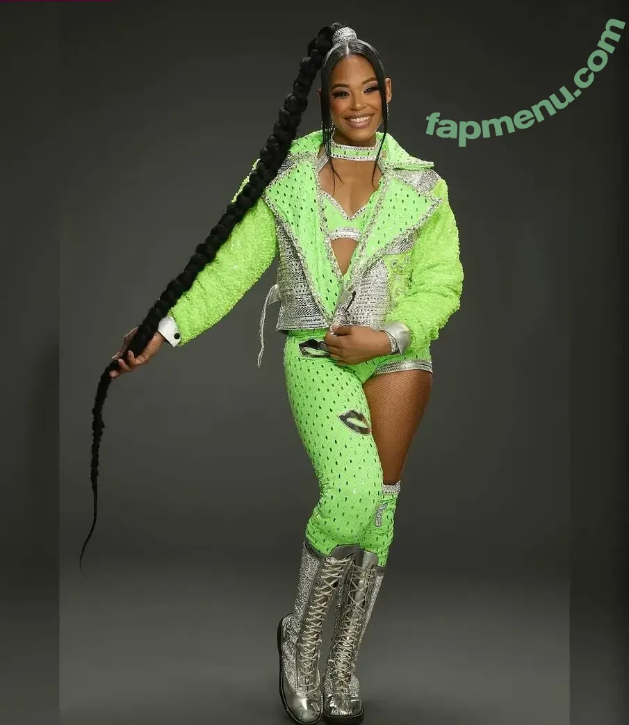 Bianca Belair nude photo #0624 (biancabelairwwe)