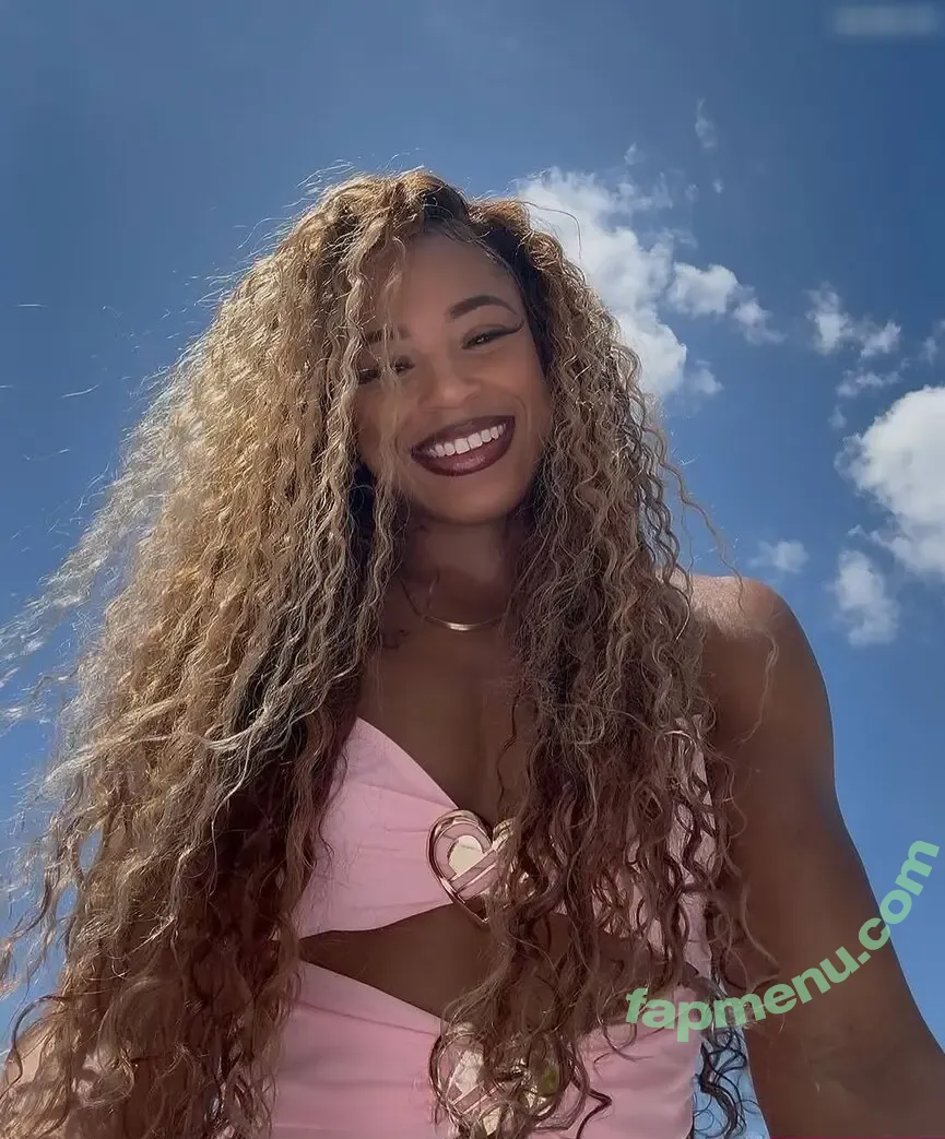 Bianca Belair nude photo #0835 (biancabelairwwe)