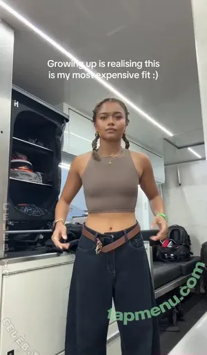 Bianca Bustamante / racerbia nude photo #0295