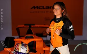 Bianca Bustamante / racerbia nude photo #0310