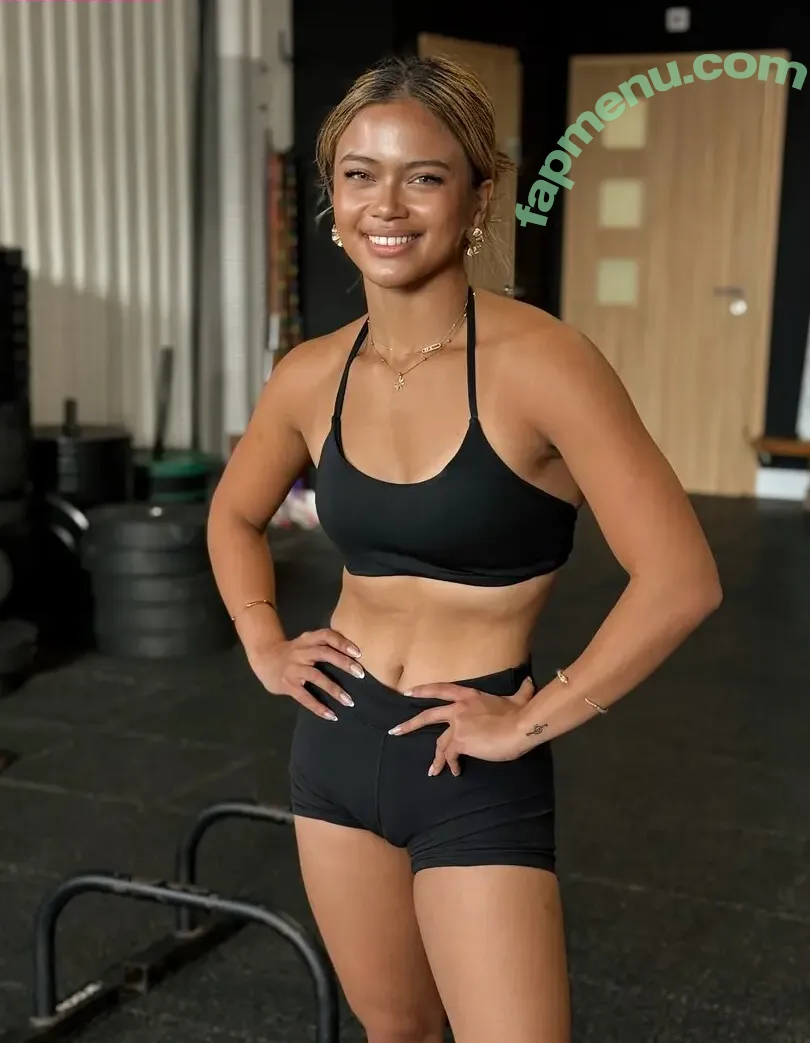 Bianca Bustamante nude photo #0197 (Racerbia)