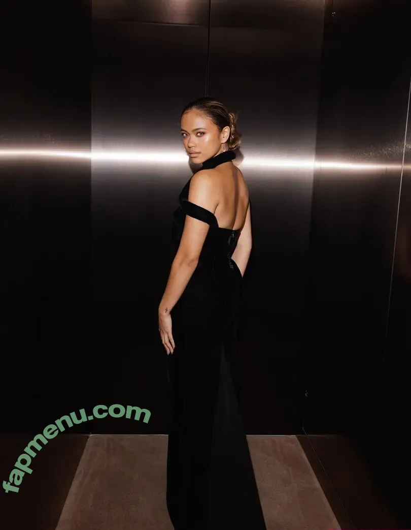 Bianca Bustamante nude photo #0278 (racerbia)