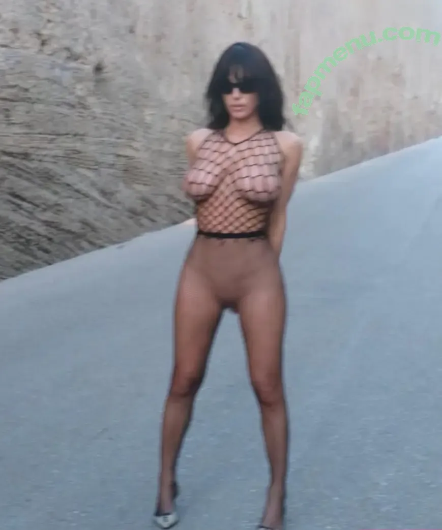 Bianca Censori nude photo #1862 (bianca.censori_official / biancacensori_official)