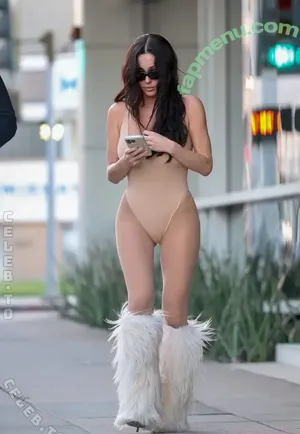 Bianca Censori / bianca.censori_official nude photo #2035