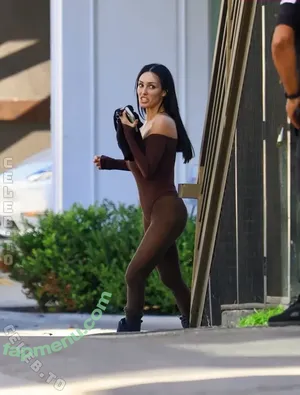 Bianca Censori / bianca.censori_official nude photo #2058