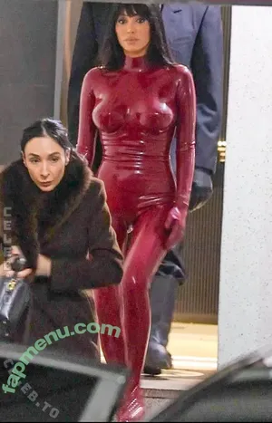 Bianca Censori / bianca.censori_official nude photo #2069