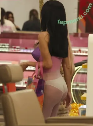 Bianca Censori / bianca.censori_official nude photo #2075