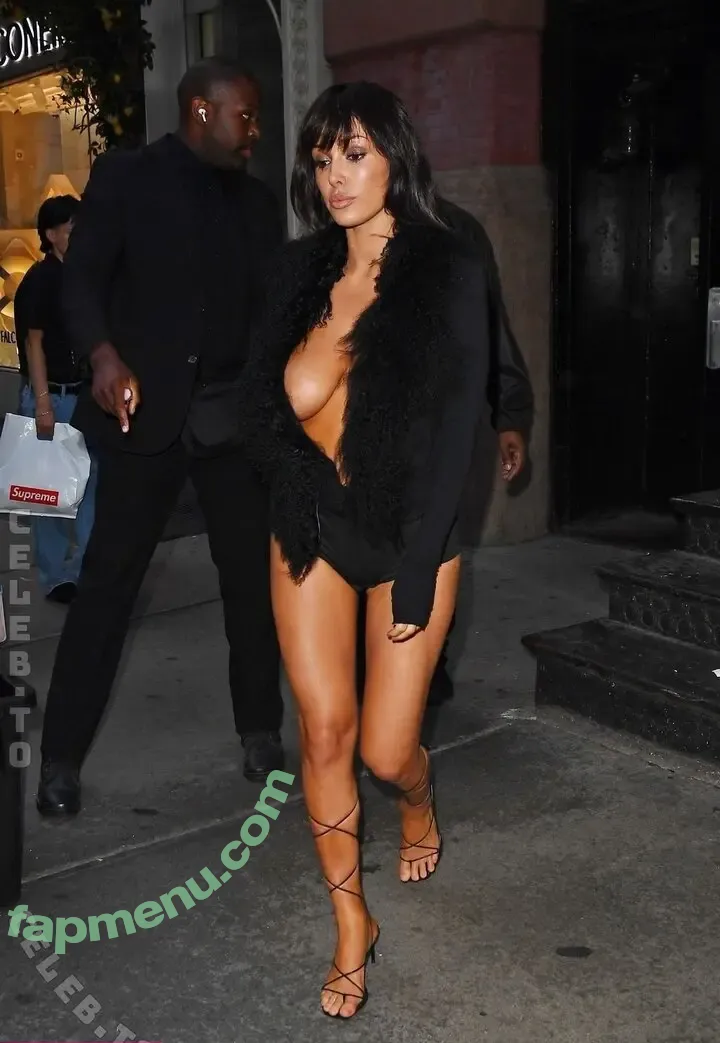 Bianca Censori nude photo #2015 (bianca.censori_official)