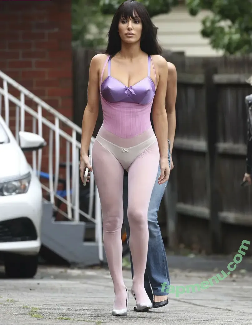 Bianca Censori nude photo #2073 (bianca.censori_official)