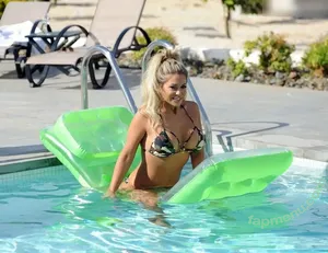 Bianca Gascoigne / biancagascoigne / biancagascoigne1 nude photo #0110